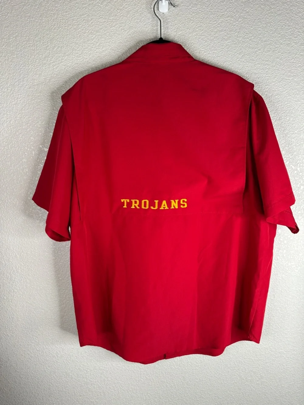 Pro Edge Men's‎ USC Trojans Button Down Lightweight Short Sleeve Shirt Size XL